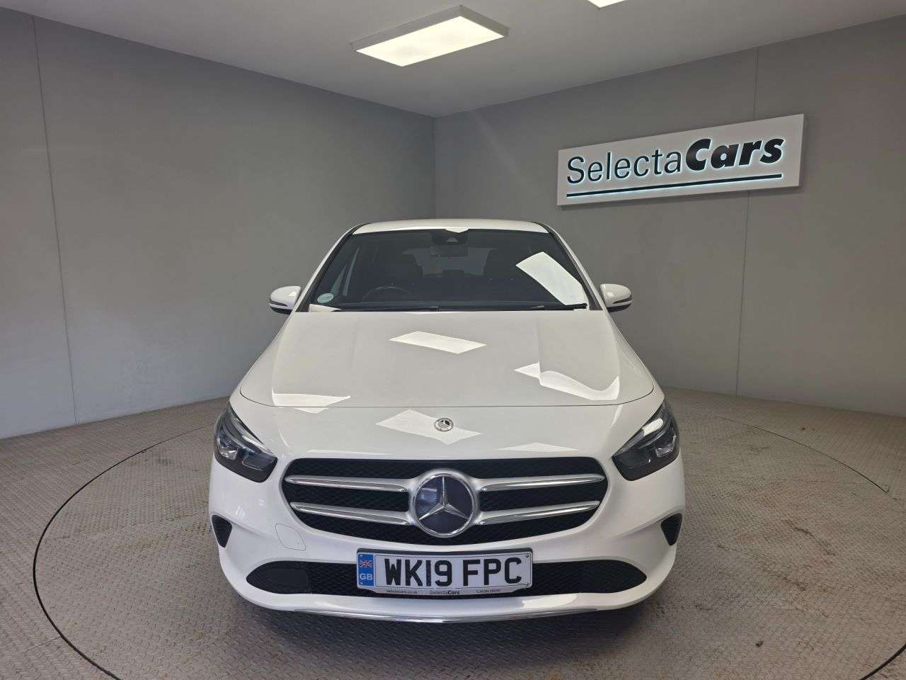 A 2019 MERCEDES-BENZ B CLASS 1.3 B180 Sport MPV 5dr Petrol 7G-DCT Euro 6 (s/s) (136 ps) A 2019 MERCEDES-BENZ B CLASS 1.3 B180 Sport MPV 5dr Petrol 7G-DCT Euro 6 (s/s) (136 ps)