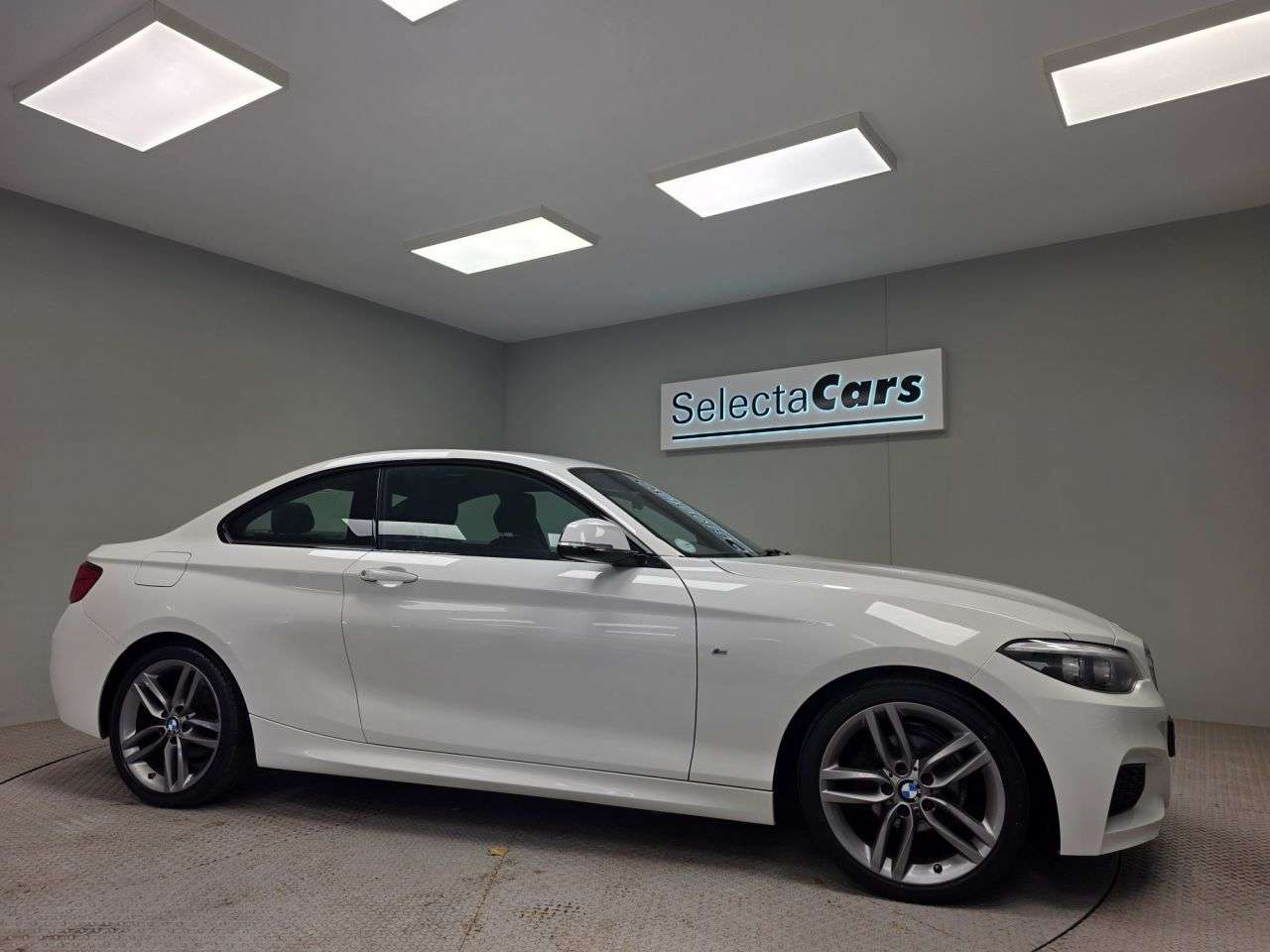 A 2018 BMW 2 SERIES 1.5 218i M Sport Coupe 2dr Petrol Auto Euro 6 (s/s) (136 ps) A 2018 BMW 2 SERIES 1.5 218i M Sport Coupe 2dr Petrol Auto Euro 6 (s/s) (136 ps)