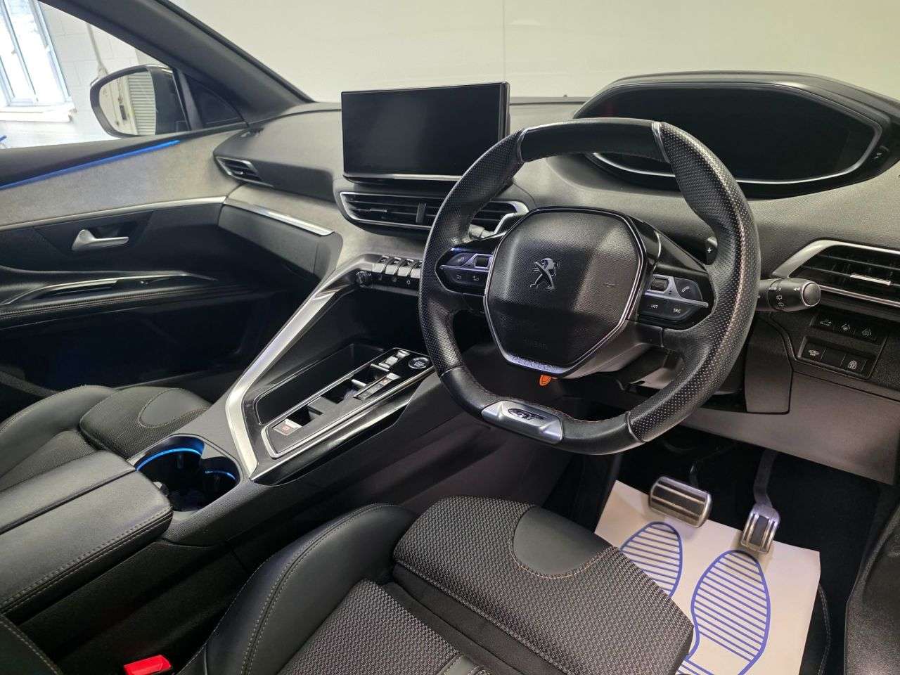 2023 PEUGEOT 5008 2023 PEUGEOT 5008
