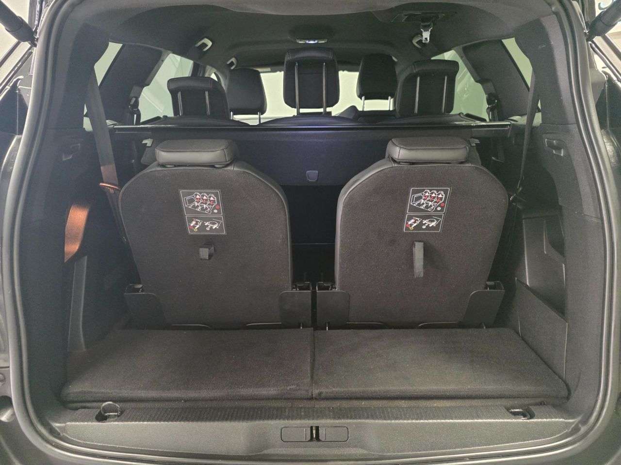 2023 PEUGEOT 5008 2023 PEUGEOT 5008