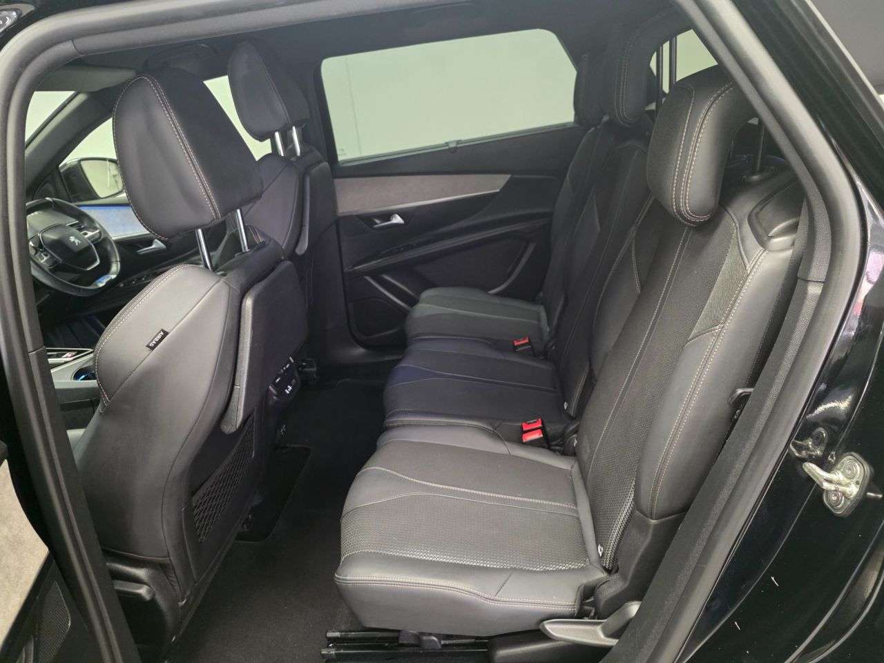 2023 PEUGEOT 5008 2023 PEUGEOT 5008