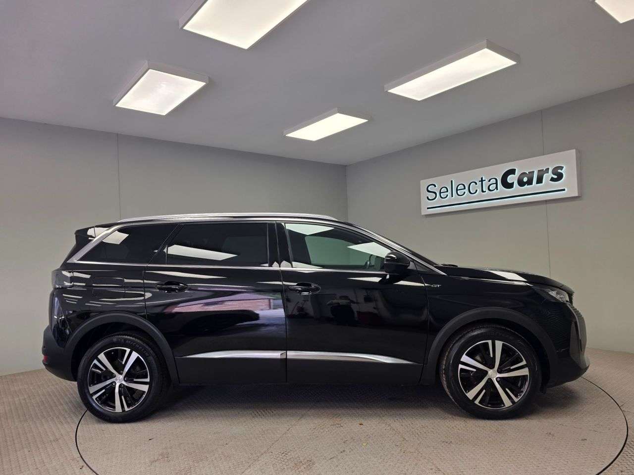 2023 PEUGEOT 5008 2023 PEUGEOT 5008