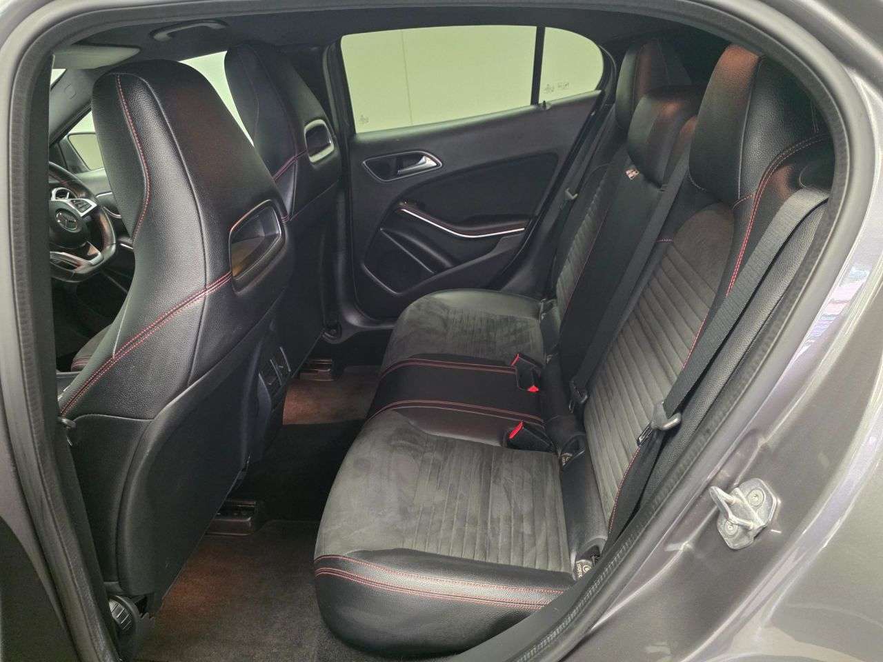 2019 MERCEDES-BENZ 180 2019 MERCEDES-BENZ 180