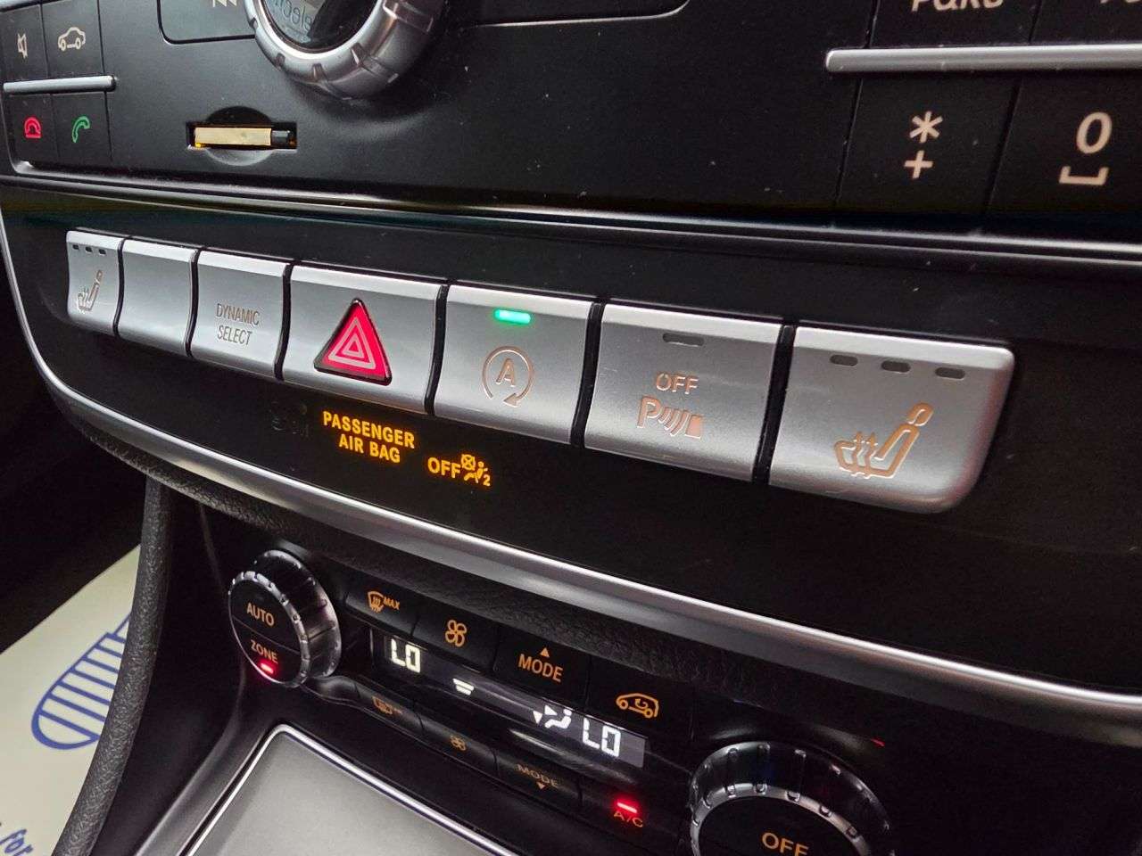 2019 MERCEDES-BENZ 180 2019 MERCEDES-BENZ 180