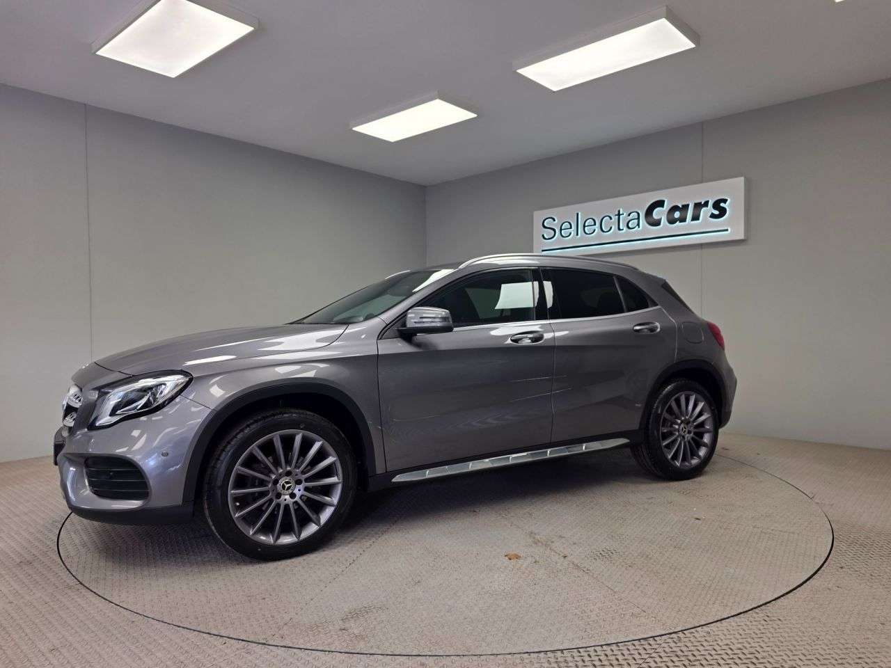 2019 MERCEDES-BENZ 180 2019 MERCEDES-BENZ 180
