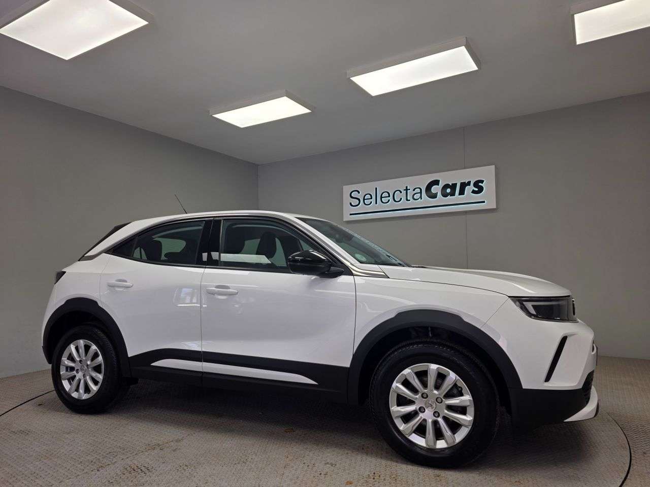 A 2023 VAUXHALL MOKKA 1.2 Turbo Design SUV 5dr Petrol Auto Euro 6 (s/s) (130 ps) A 2023 VAUXHALL MOKKA 1.2 Turbo Design SUV 5dr Petrol Auto Euro 6 (s/s) (130 ps)