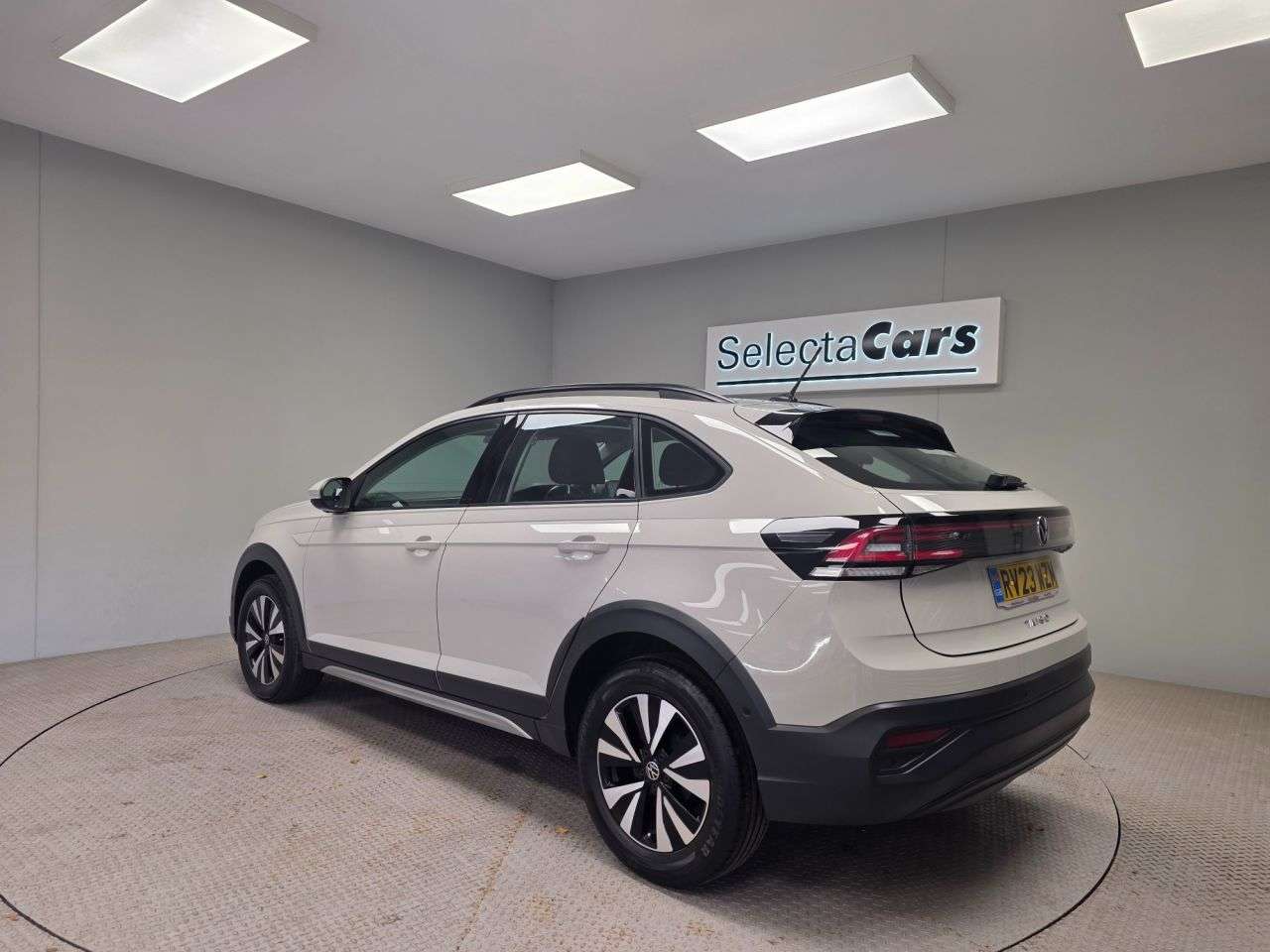 A 2023 VOLKSWAGEN TAIGO 1.0 TSI Life SUV 5dr Petrol Manual Euro 6 (s/s) (95 ps) A 2023 VOLKSWAGEN TAIGO 1.0 TSI Life SUV 5dr Petrol Manual Euro 6 (s/s) (95 ps)