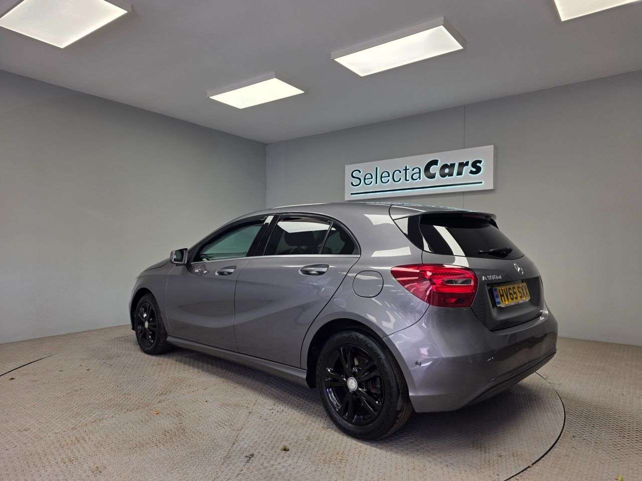A 2015 MERCEDES-BENZ A CLASS 1.5 A180d SE (Executive) Hatchback 5dr Diesel 7G-DCT Euro 6 (s/s) (109 ps) A 2015 MERCEDES-BENZ A CLASS 1.5 A180d SE (Executive) Hatchback 5dr Diesel 7G-DCT Euro 6 (s/s) (109 ps)