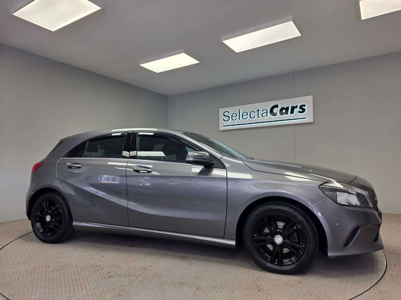 A 2015 MERCEDES-BENZ A CLASS 1.5 A180d SE (Executive) Hatchback 5dr Diesel 7G-DCT Euro 6 (s/s) (109 ps) A 2015 MERCEDES-BENZ A CLASS 1.5 A180d SE (Executive) Hatchback 5dr Diesel 7G-DCT Euro 6 (s/s) (109 ps)