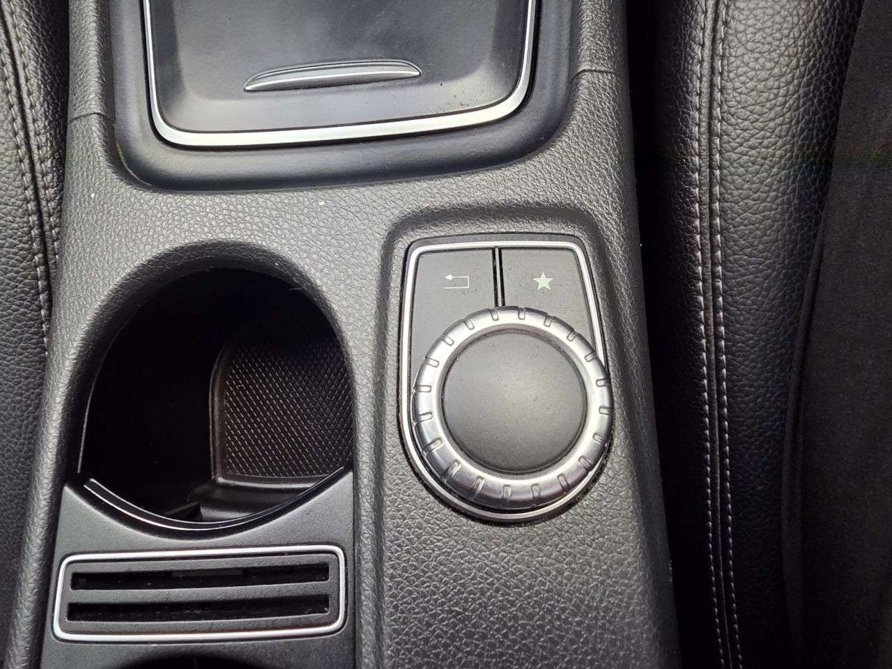 2015 MERCEDES-BENZ A CLASS 2015 MERCEDES-BENZ A CLASS