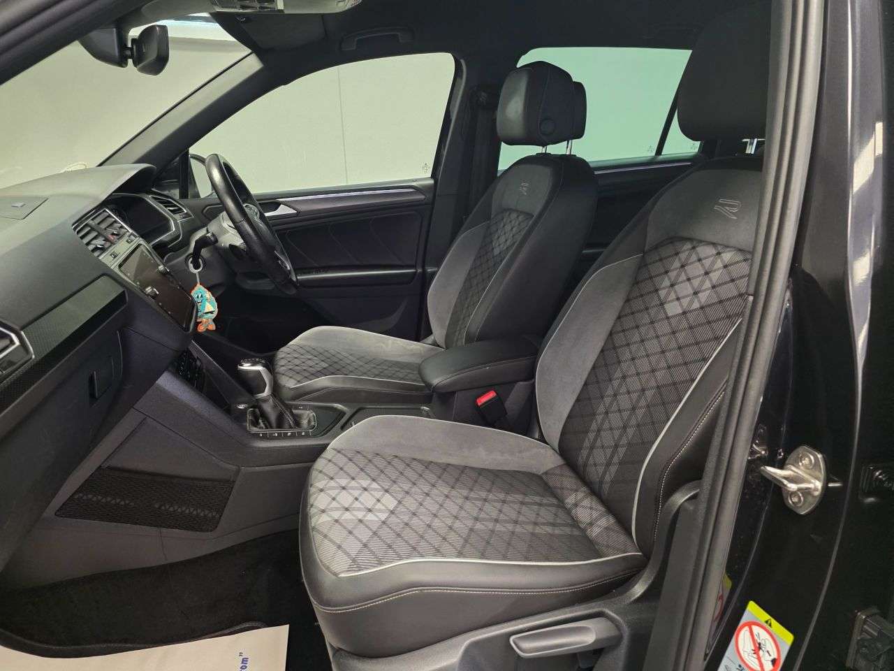 2023 VOLKSWAGEN TIGUAN 2023 VOLKSWAGEN TIGUAN