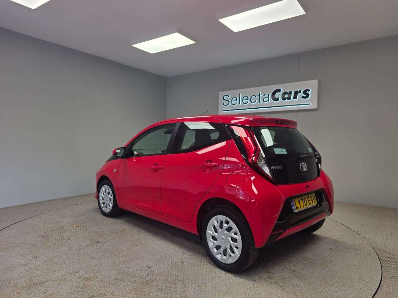 2021 TOYOTA AYGO 2021 TOYOTA AYGO