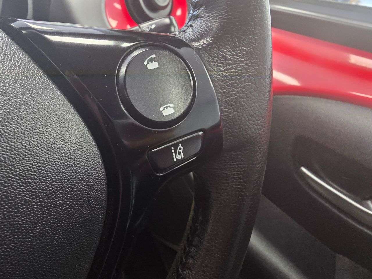 2021 TOYOTA AYGO 2021 TOYOTA AYGO