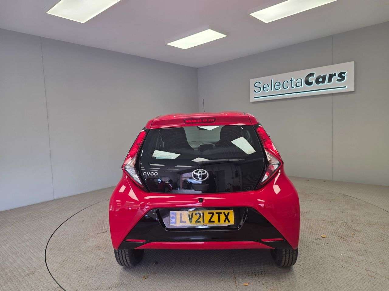 2021 TOYOTA AYGO 2021 TOYOTA AYGO