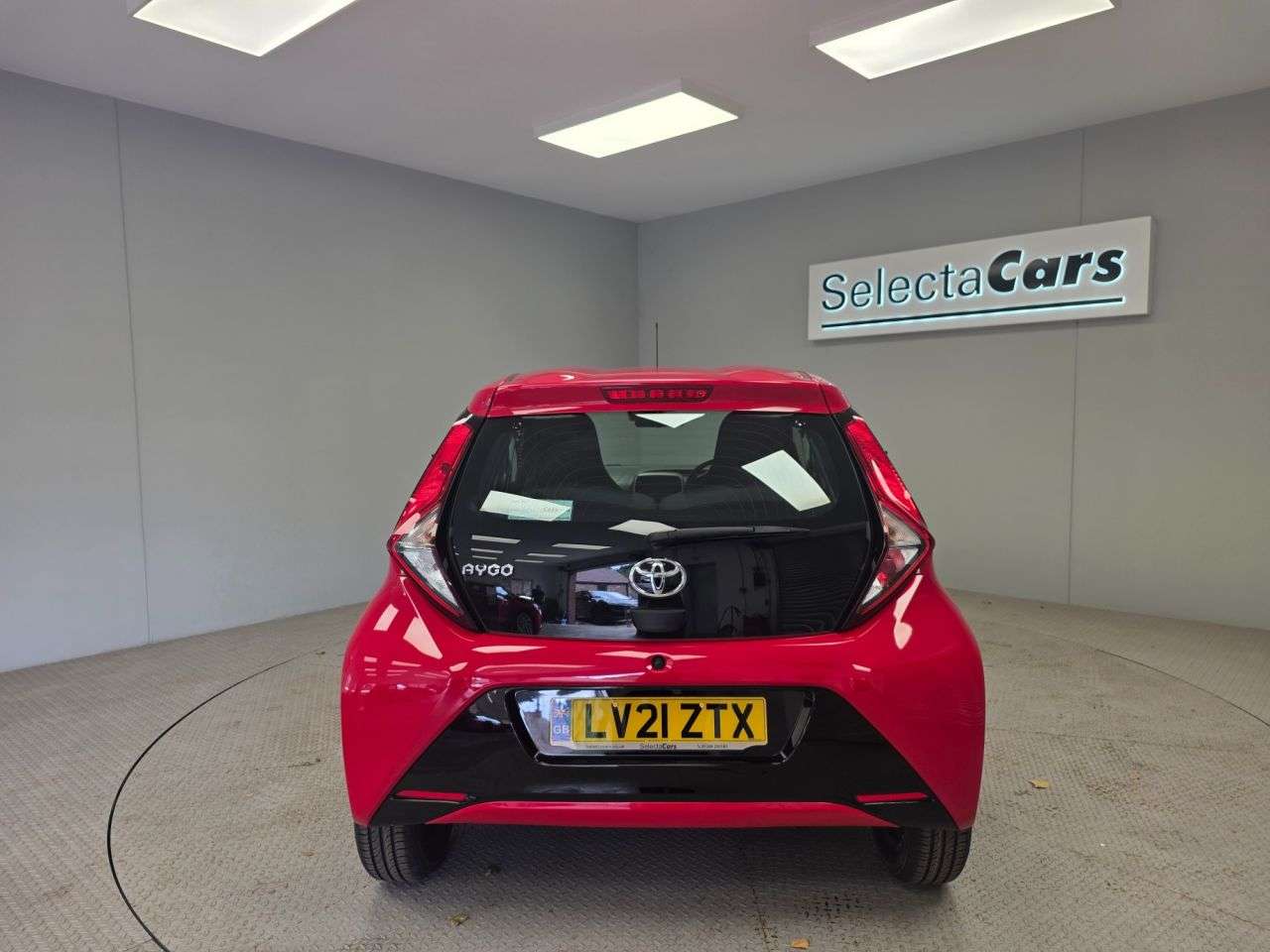 2021 TOYOTA AYGO 2021 TOYOTA AYGO