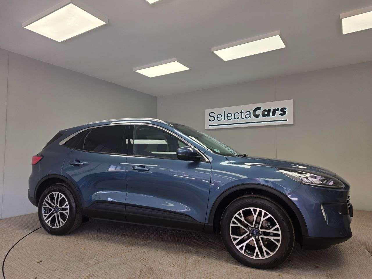 A 2023 FORD KUGA 1.5T EcoBoost Titanium Edition SUV 5dr Petrol Manual Euro 6 (s/s) (150 ps) A 2023 FORD KUGA 1.5T EcoBoost Titanium Edition SUV 5dr Petrol Manual Euro 6 (s/s) (150 ps)