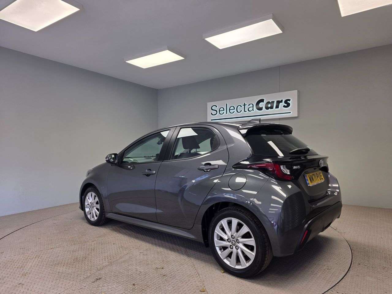 A 2022 TOYOTA YARIS 1.5 VVT-h Icon Hatchback 5dr Petrol Hybrid E-CVT Euro 6 (s/s) (116 ps) A 2022 TOYOTA YARIS 1.5 VVT-h Icon Hatchback 5dr Petrol Hybrid E-CVT Euro 6 (s/s) (116 ps)
