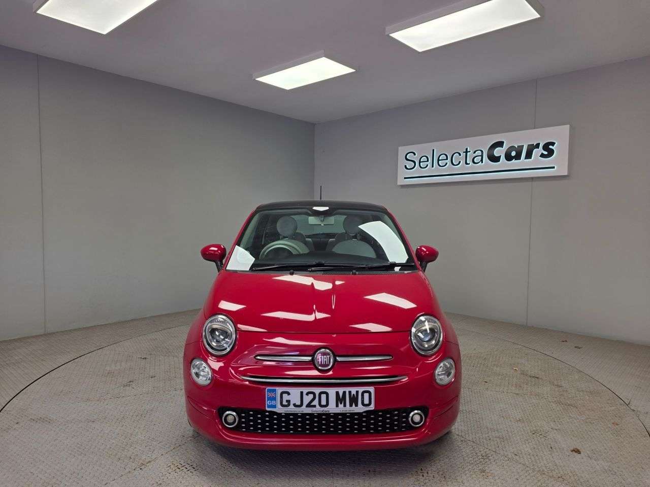 A 2020 FIAT 500 1.2 Lounge Hatchback 3dr Petrol Dualogic Euro 6 (s/s) (69 bhp) A 2020 FIAT 500 1.2 Lounge Hatchback 3dr Petrol Dualogic Euro 6 (s/s) (69 bhp)