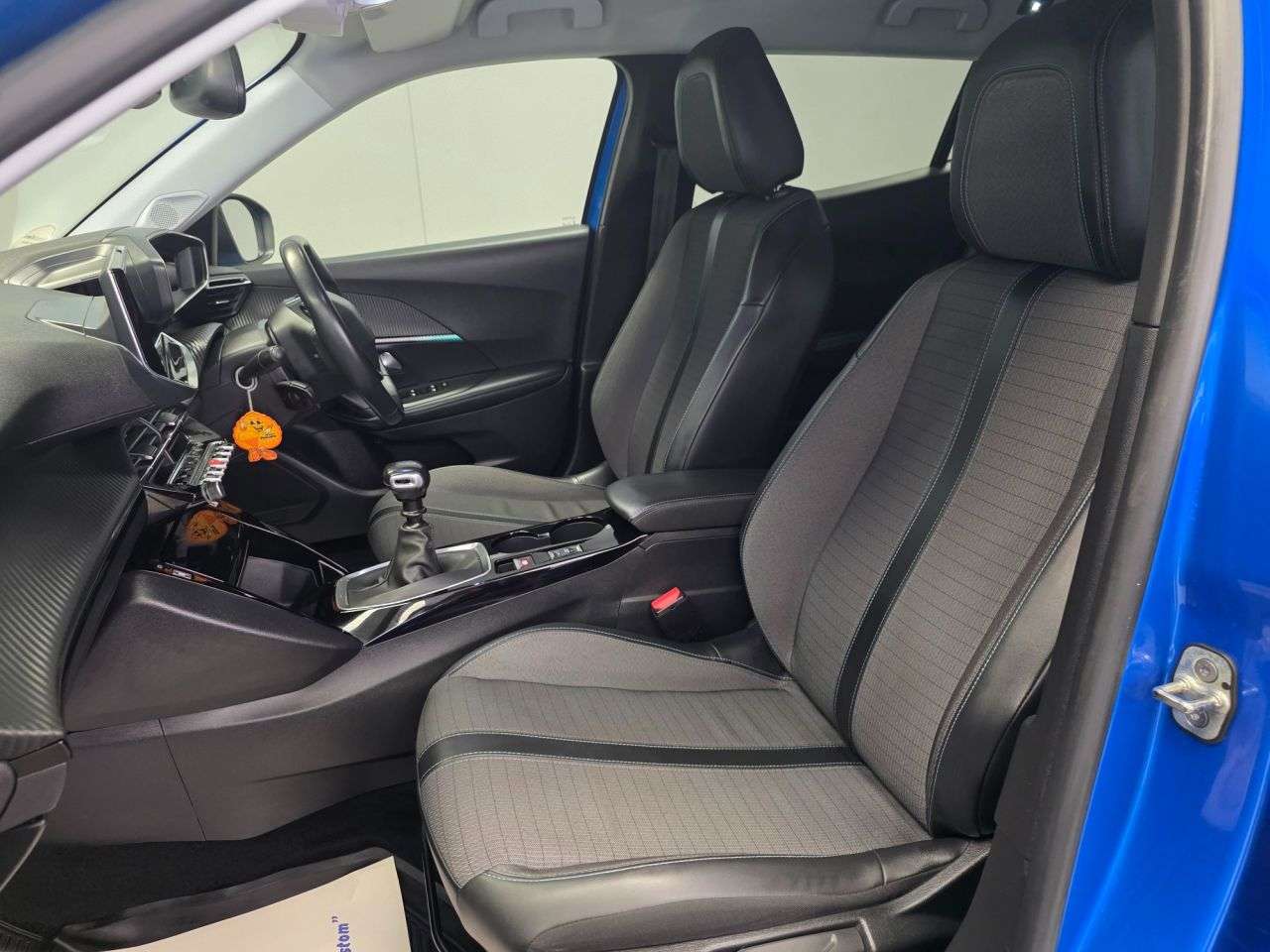 2021 PEUGEOT 2008 2021 PEUGEOT 2008