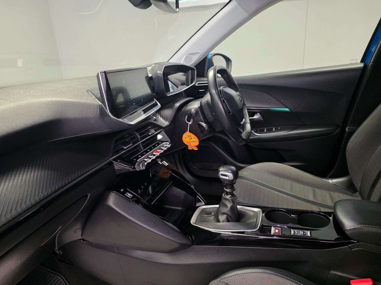 2021 PEUGEOT 2008 2021 PEUGEOT 2008