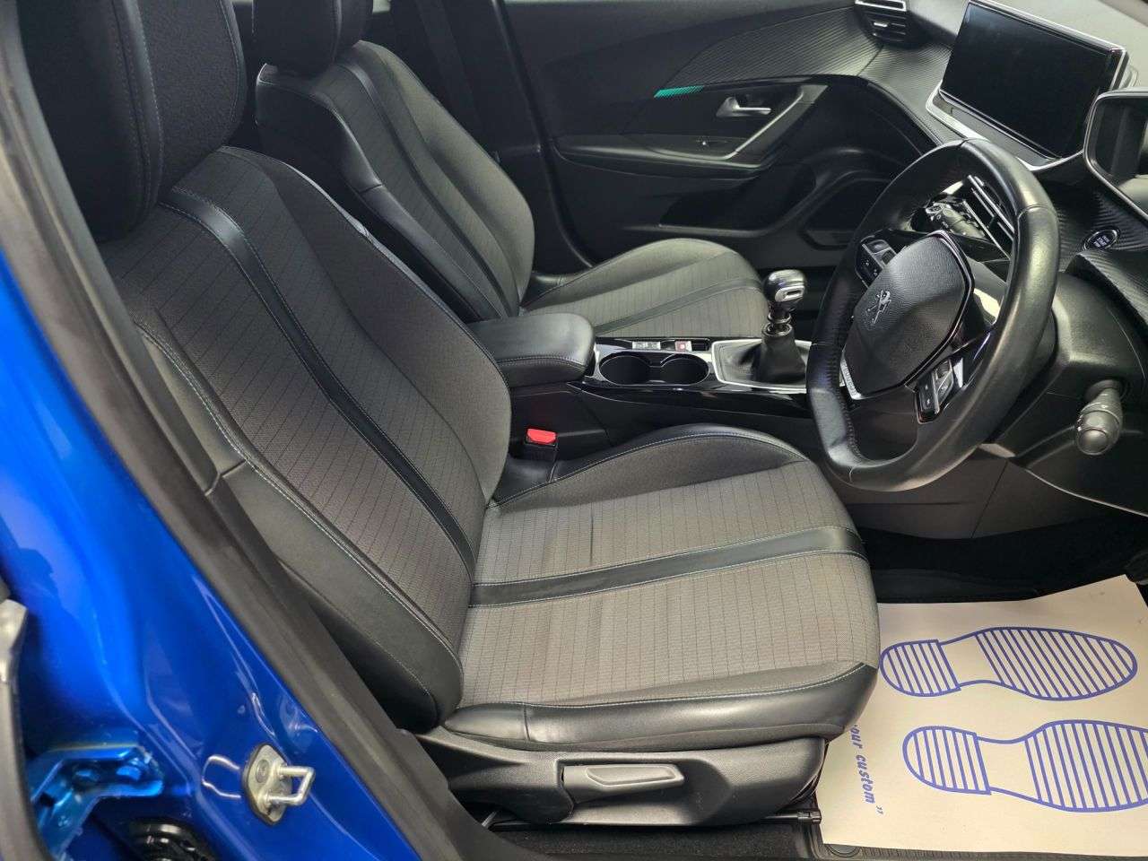 2021 PEUGEOT 2008 2021 PEUGEOT 2008
