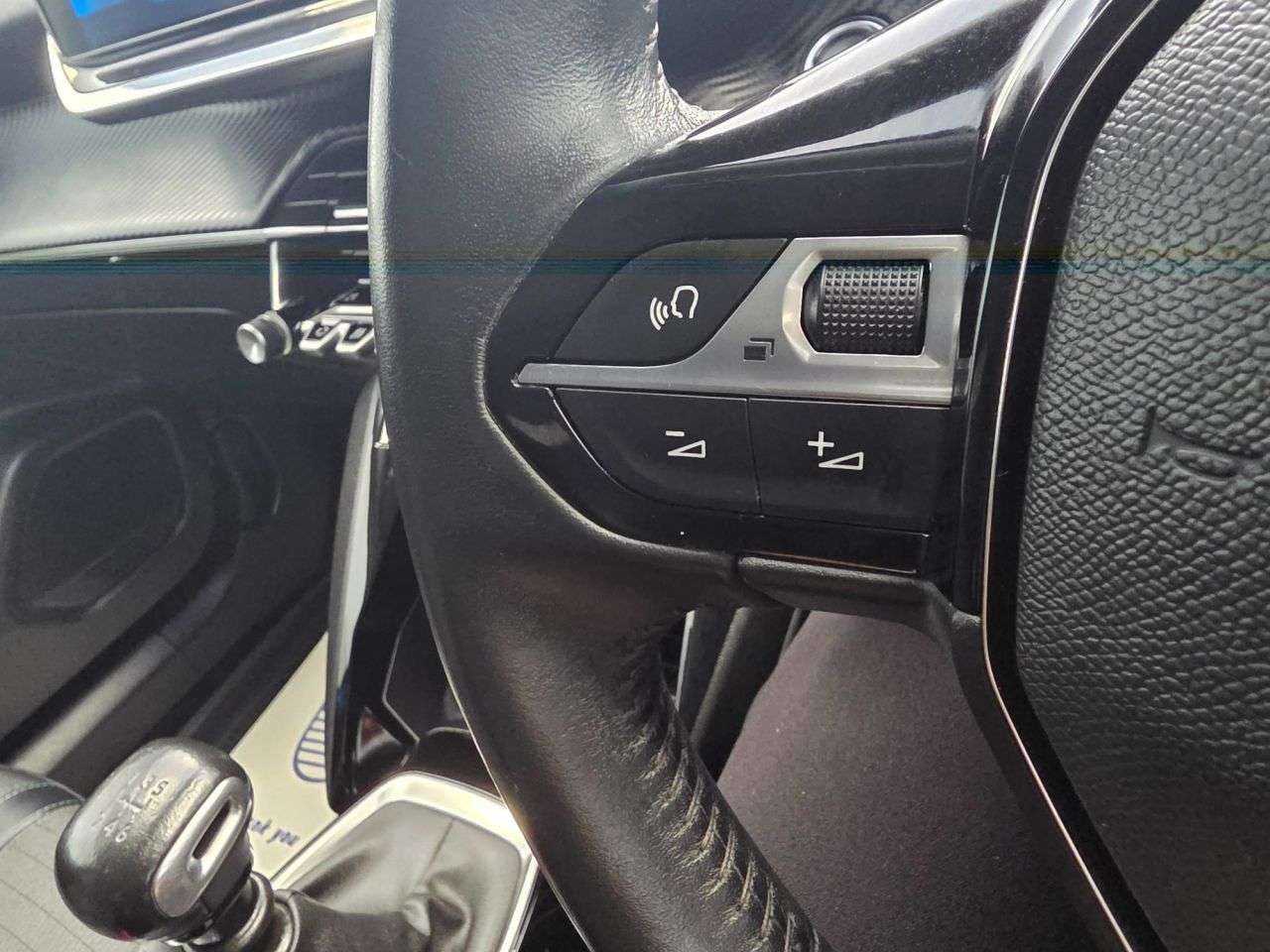 2021 PEUGEOT 2008 2021 PEUGEOT 2008