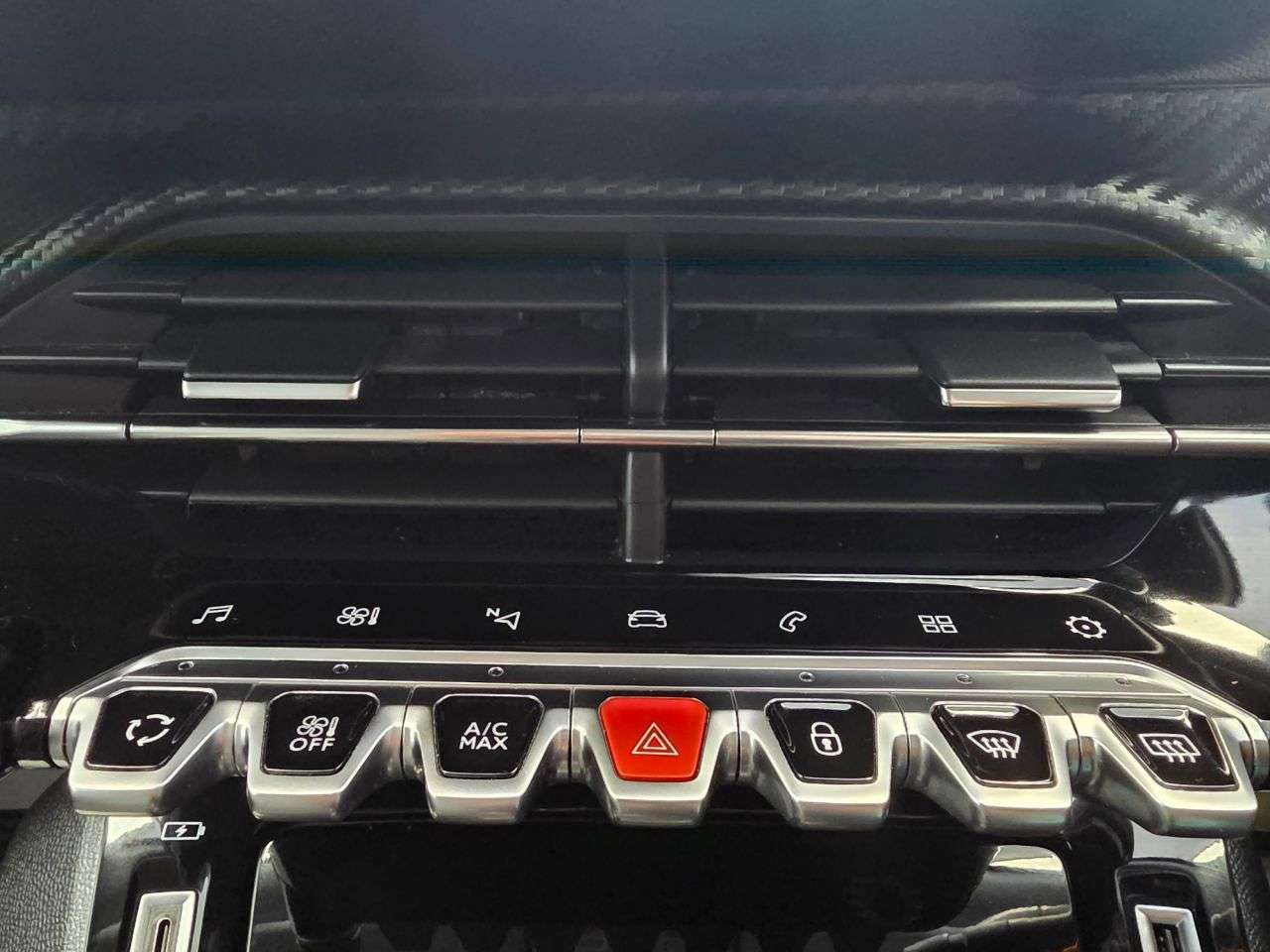2021 PEUGEOT 2008 2021 PEUGEOT 2008