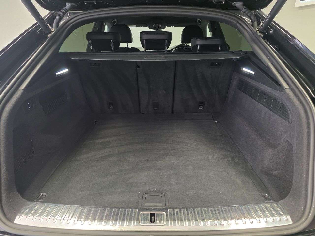 2022 AUDI Q8 2022 AUDI Q8