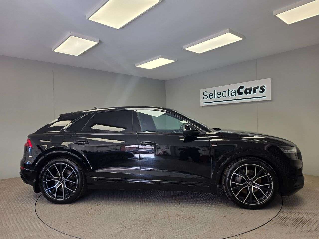 2022 AUDI Q8 2022 AUDI Q8