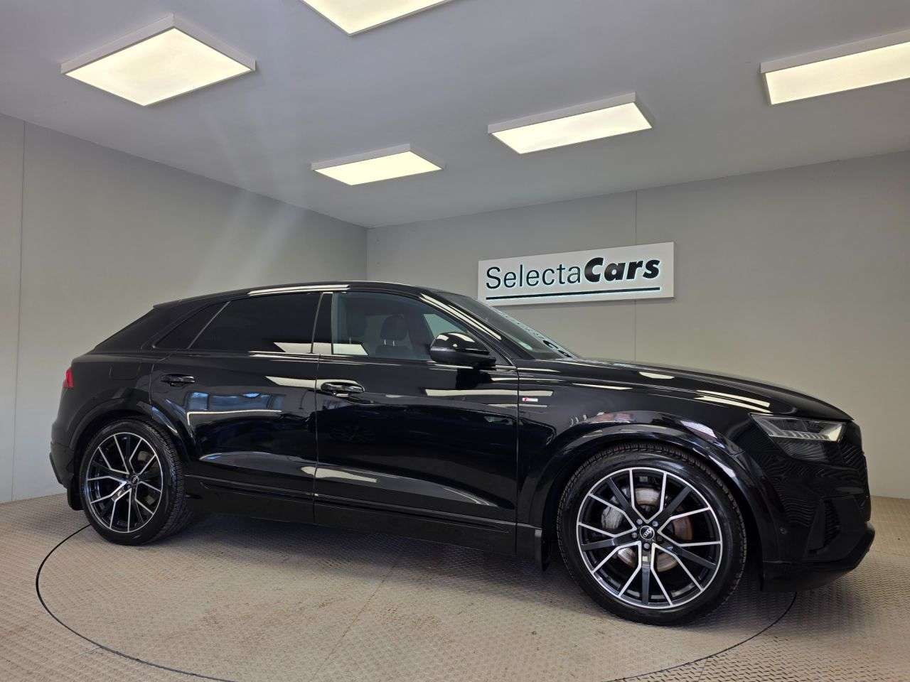 A 2022 AUDI Q8 3.0 TDI V6 50 Black Edition SUV 5dr Diesel Tiptronic quattro Euro 6 (s/s) ( A 2022 AUDI Q8 3.0 TDI V6 50 Black Edition SUV 5dr Diesel Tiptronic quattro Euro 6 (s/s) (