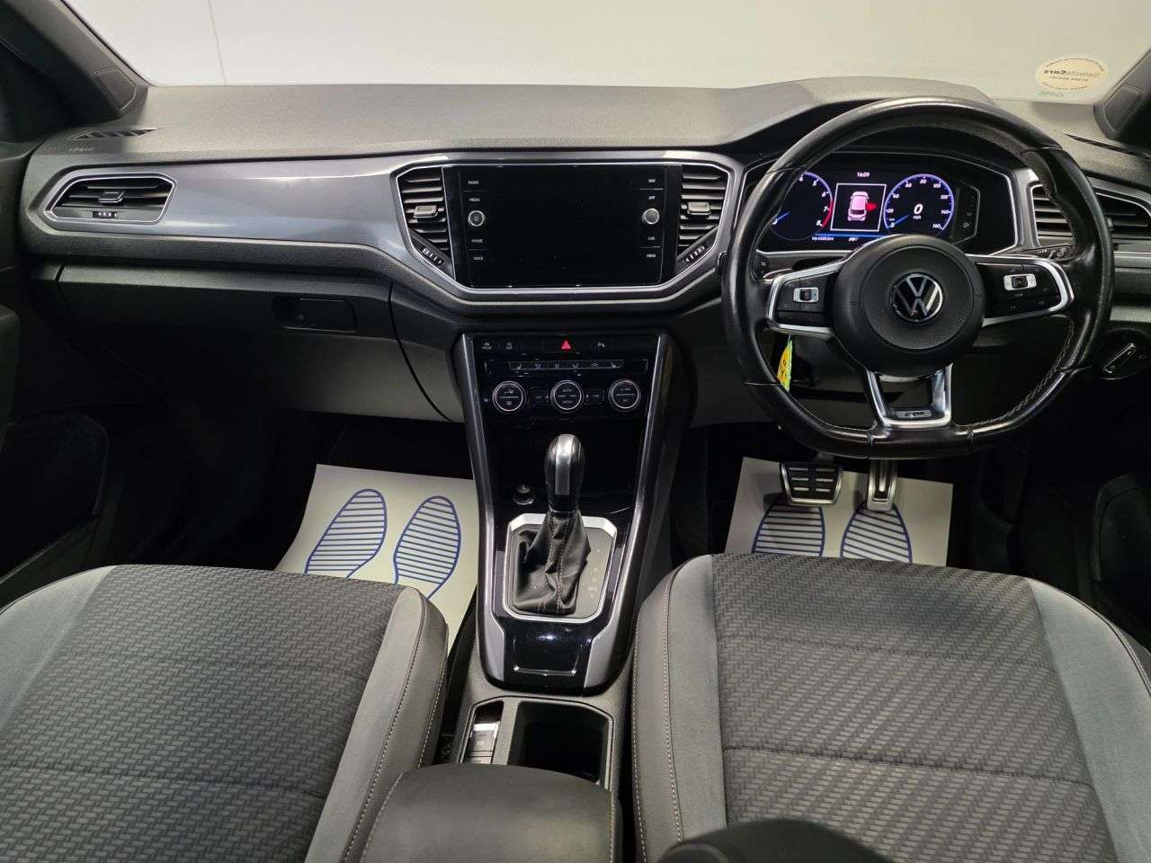 2020 VOLKSWAGEN T-ROC 2020 VOLKSWAGEN T-ROC