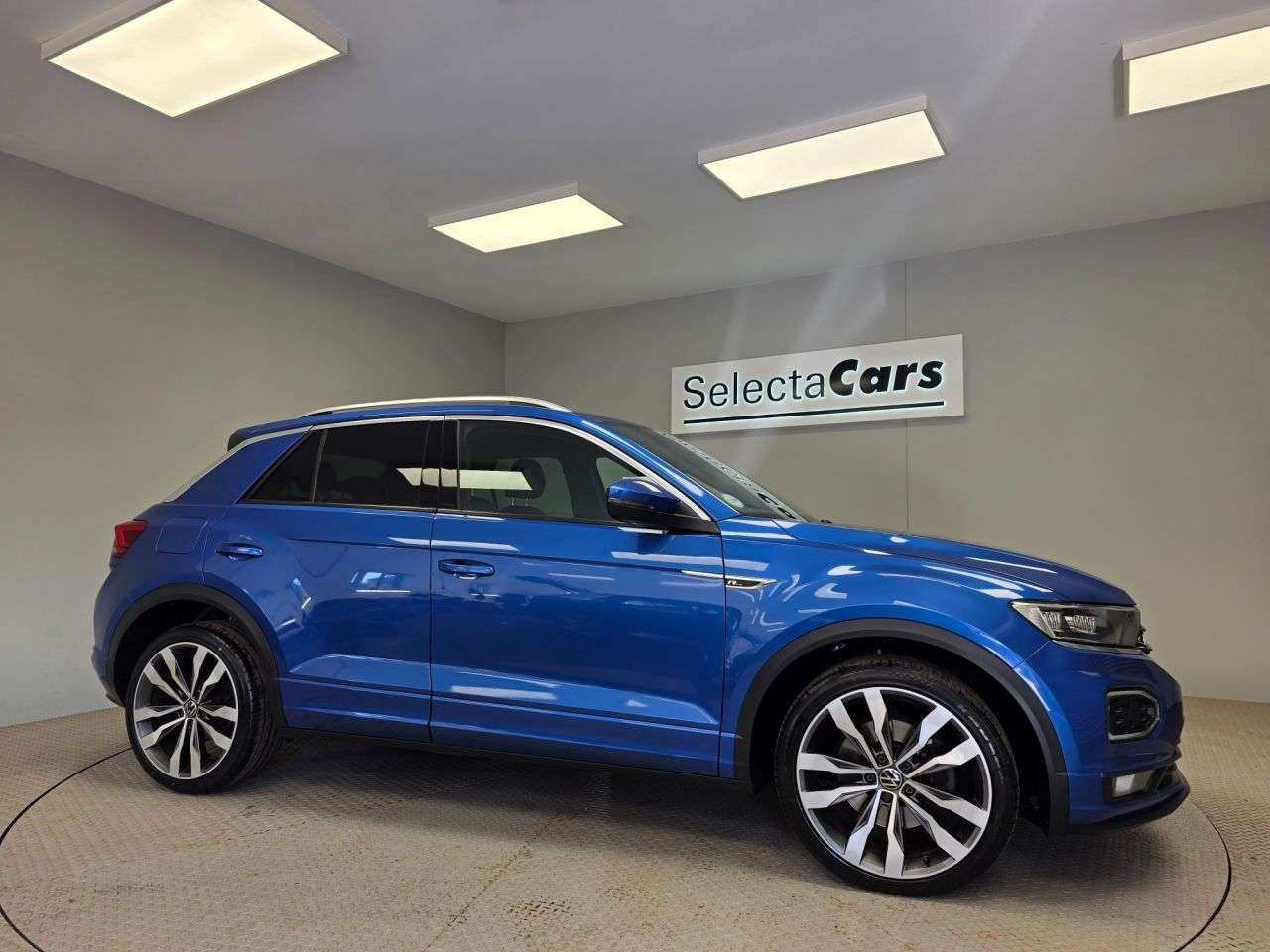 2020 VOLKSWAGEN T-ROC 2020 VOLKSWAGEN T-ROC