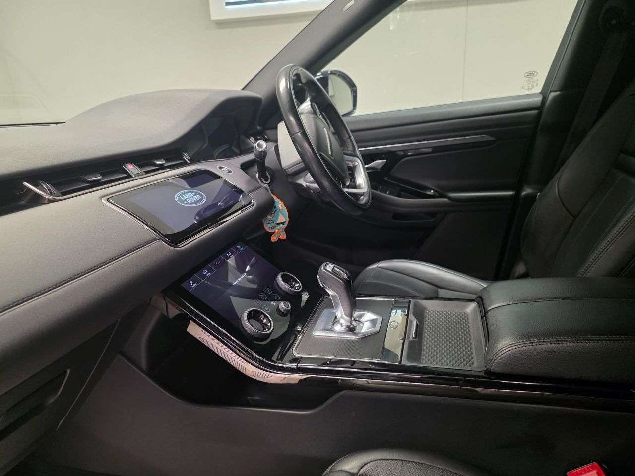 2019 LAND ROVER RANGE ROVER EVOQUE 2019 LAND ROVER RANGE ROVER EVOQUE