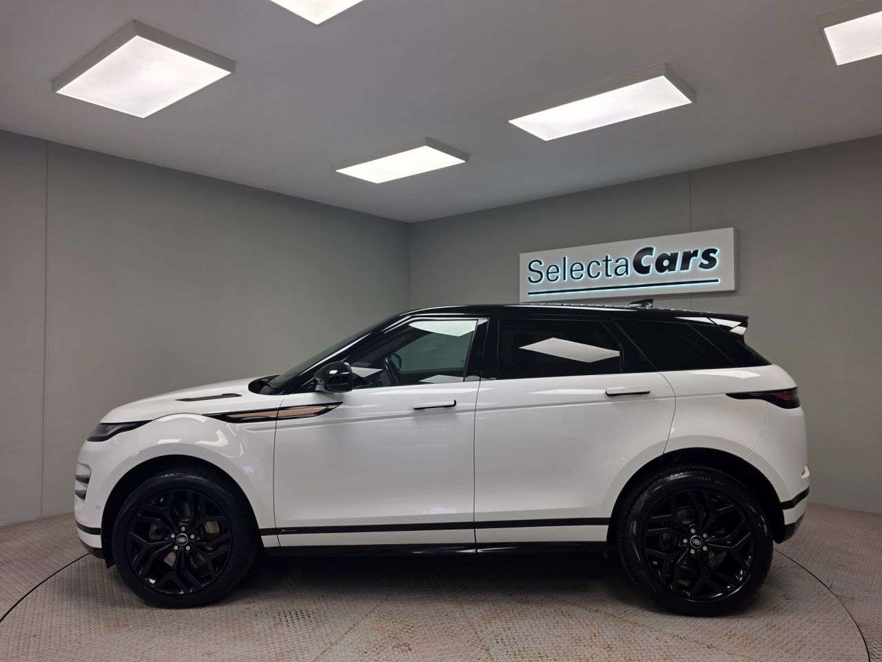2019 LAND ROVER RANGE ROVER EVOQUE 2019 LAND ROVER RANGE ROVER EVOQUE