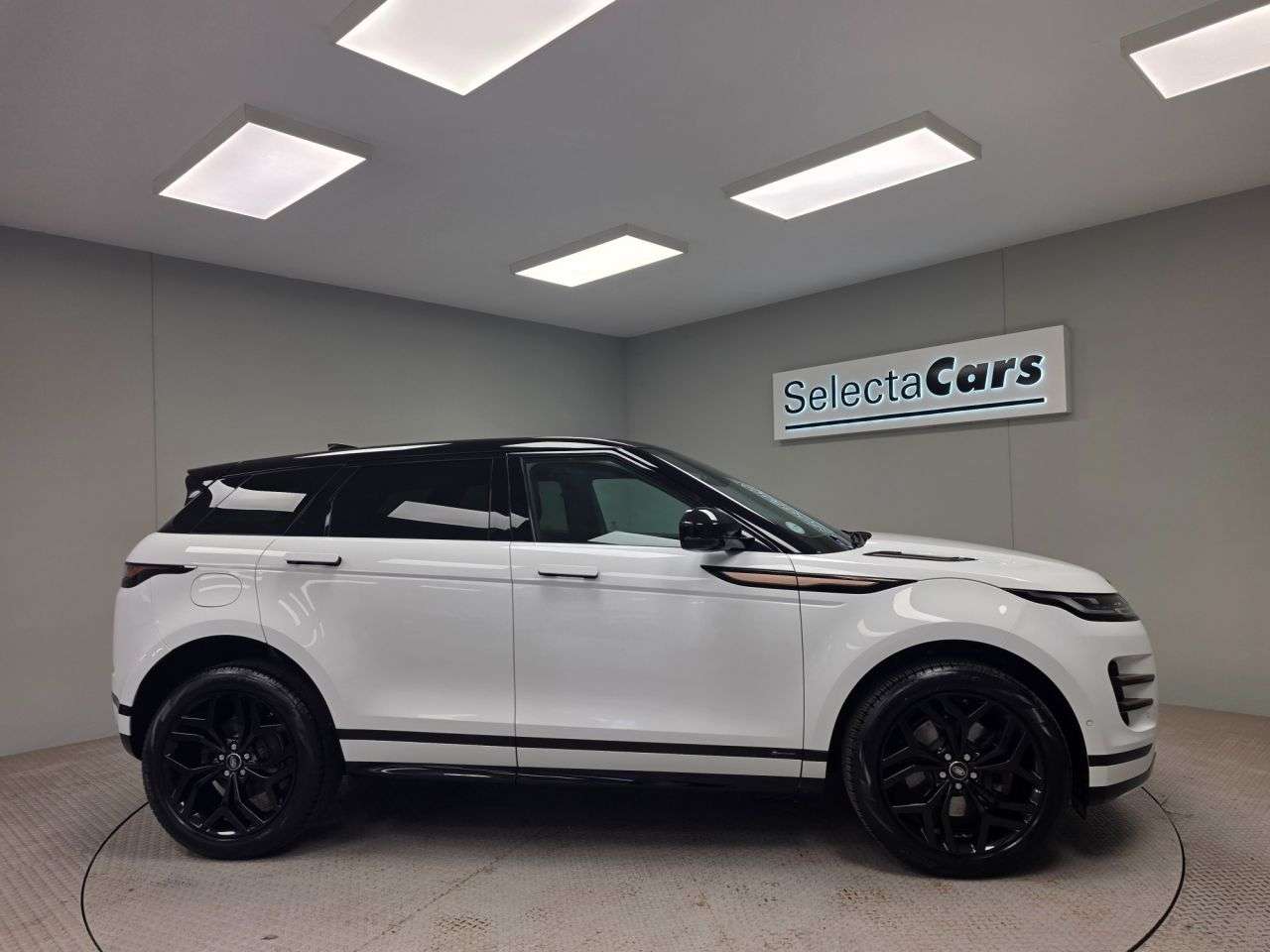 2019 LAND ROVER RANGE ROVER EVOQUE 2019 LAND ROVER RANGE ROVER EVOQUE