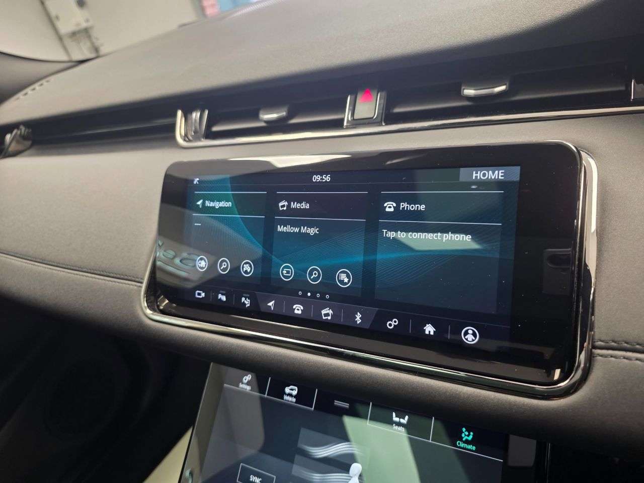 2019 LAND ROVER RANGE ROVER EVOQUE 2019 LAND ROVER RANGE ROVER EVOQUE