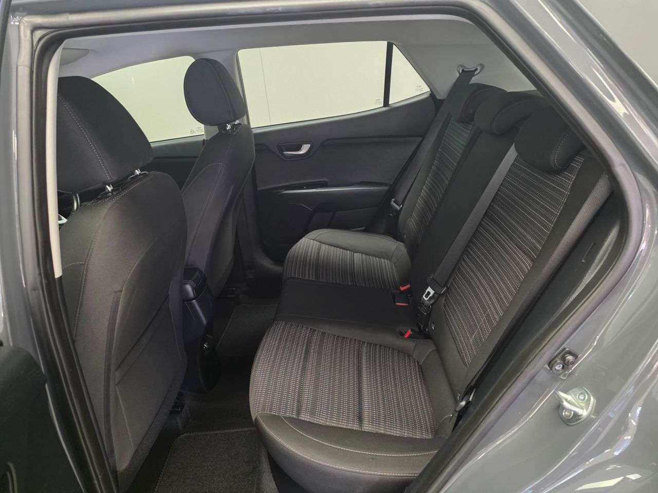 2023 KIA STONIC 2023 KIA STONIC