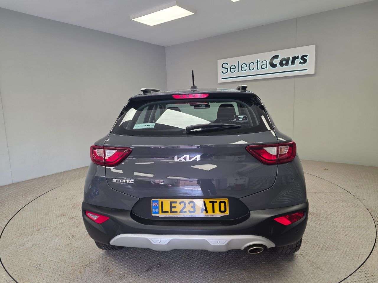 2023 KIA STONIC 2023 KIA STONIC