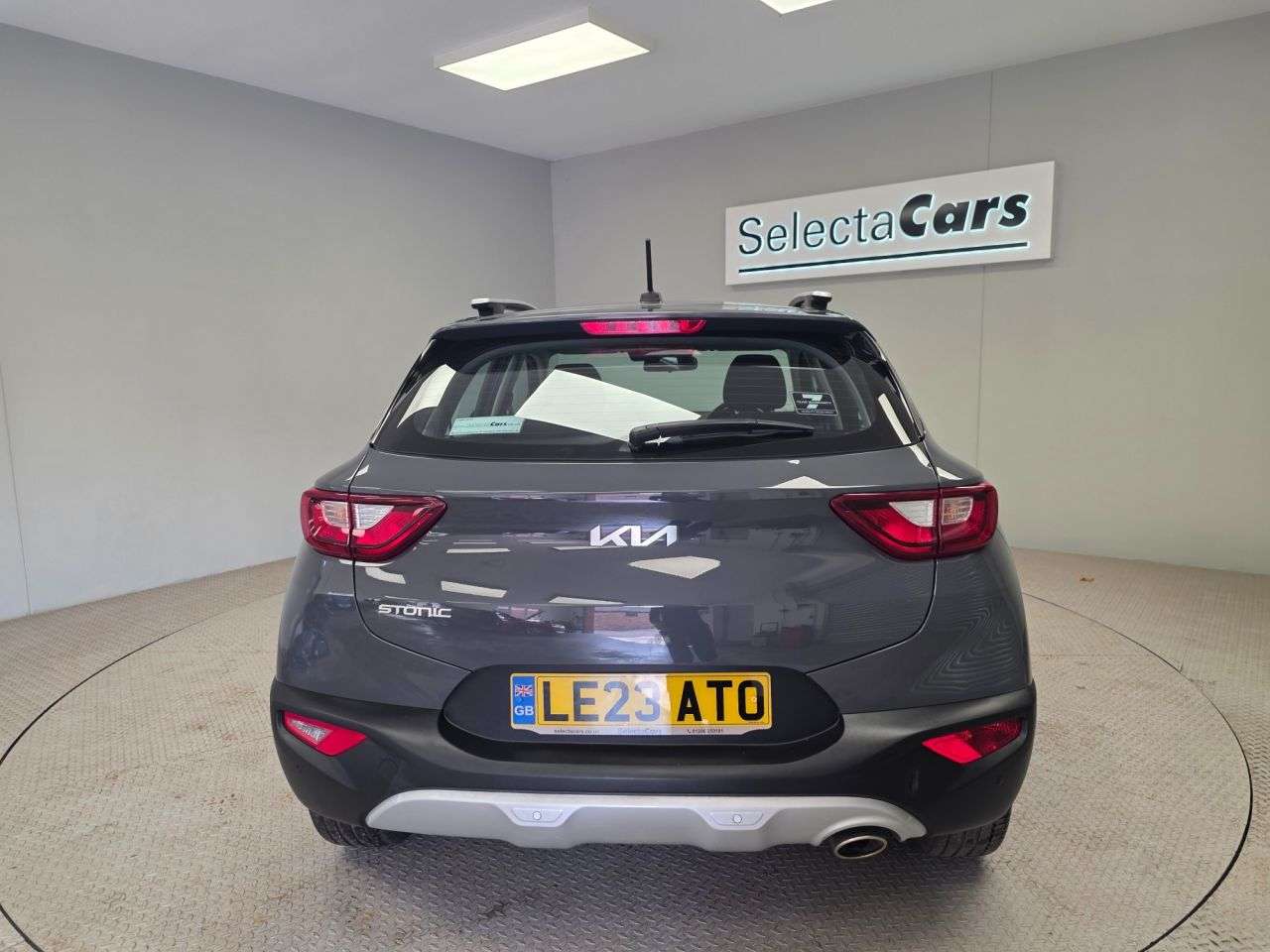 2023 KIA STONIC 2023 KIA STONIC
