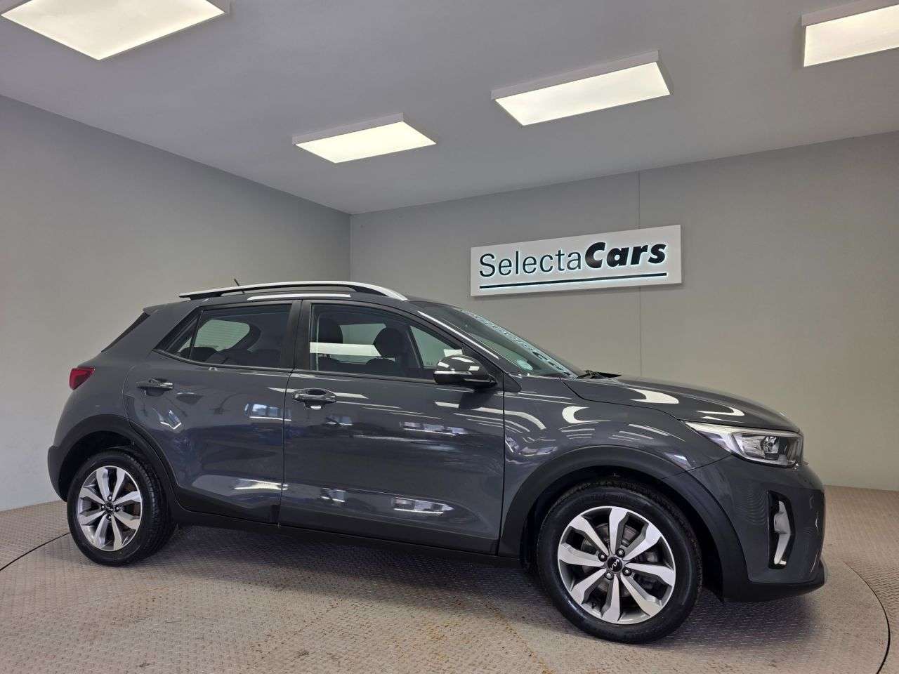 A 2023 KIA STONIC 1.0 T-GDi 2 SUV 5dr Petrol Manual Euro 6 (s/s) (99 bhp) A 2023 KIA STONIC 1.0 T-GDi 2 SUV 5dr Petrol Manual Euro 6 (s/s) (99 bhp)