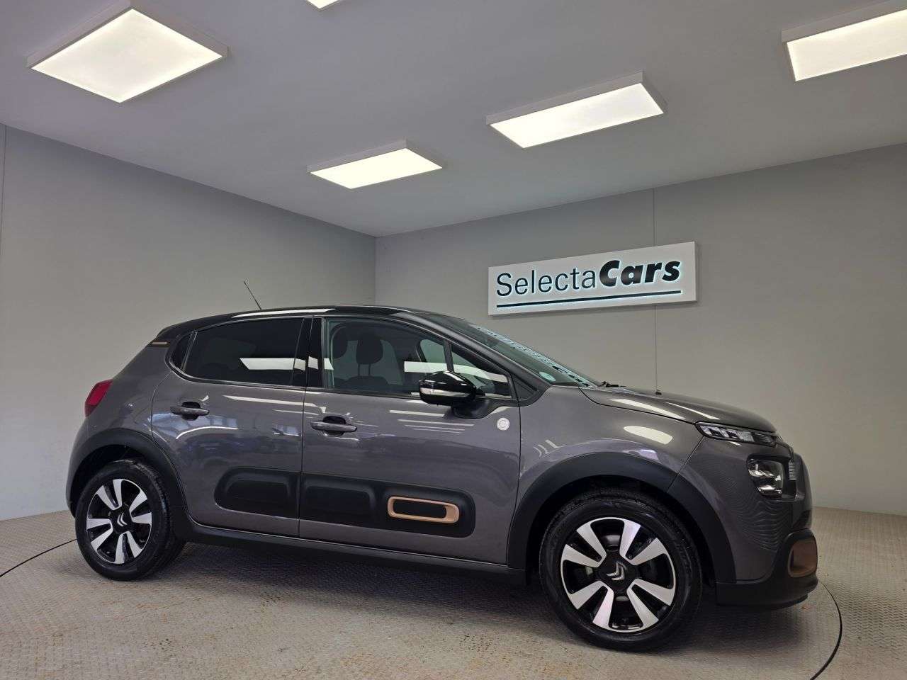 A 2023 CITROEN C3 1.2 PureTech C-Series Edition Hatchback 5dr Petrol EAT6 Euro 6 (s/s) (110 p A 2023 CITROEN C3 1.2 PureTech C-Series Edition Hatchback 5dr Petrol EAT6 Euro 6 (s/s) (110 p