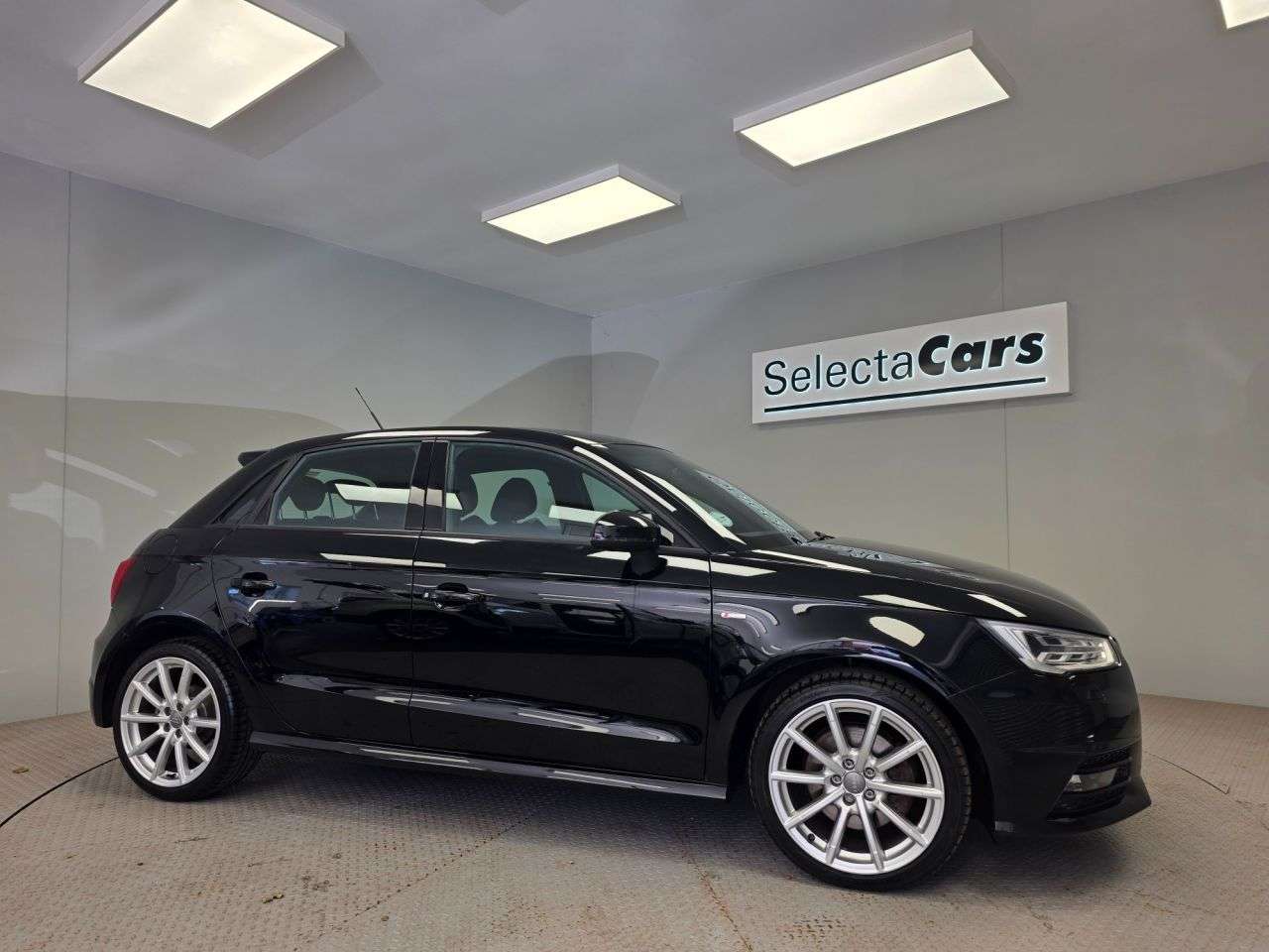 2018 AUDI A1 2018 AUDI A1