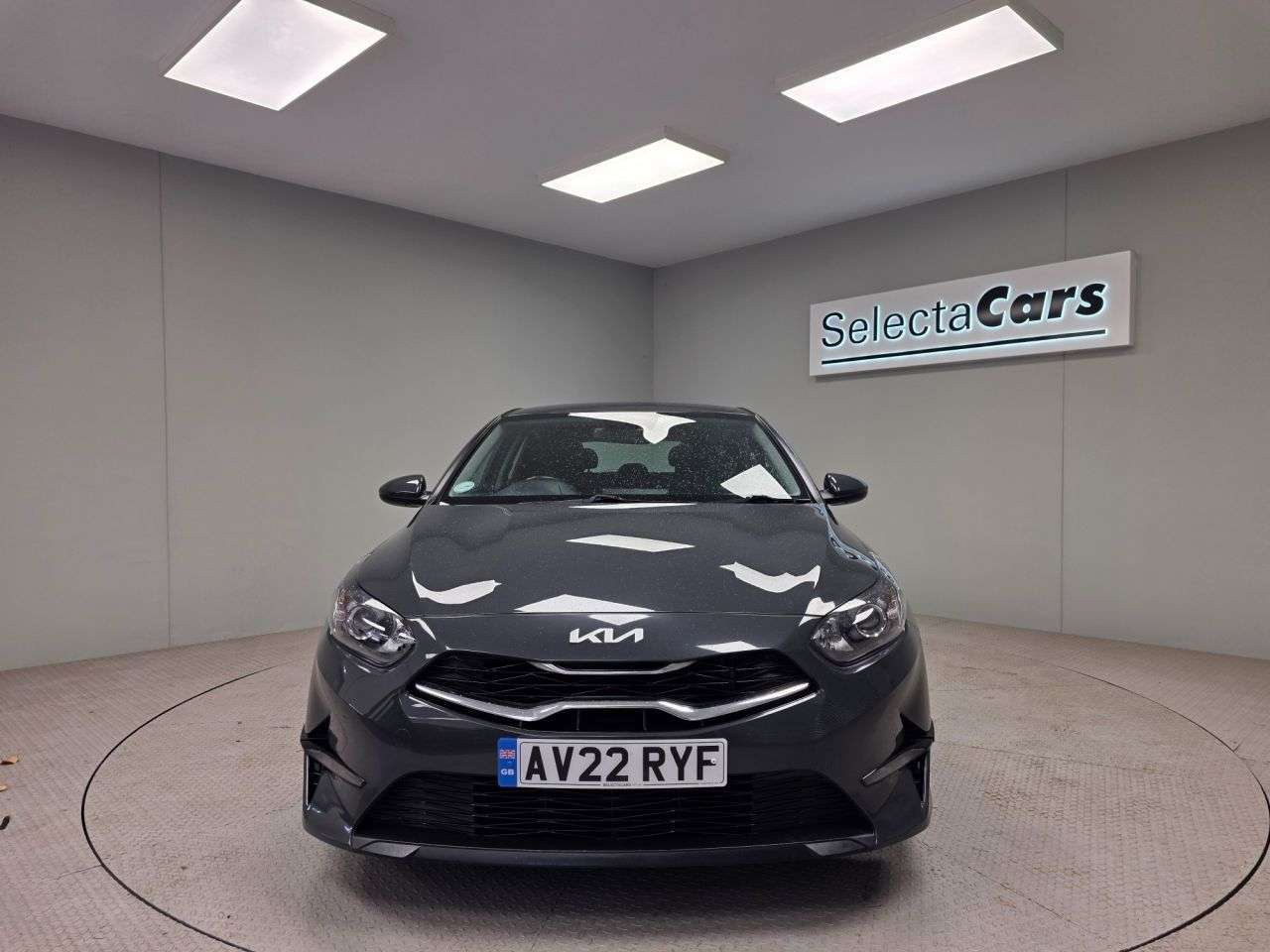 A 2022 KIA CEED 1.0 T-GDi 2 Hatchback 5dr Petrol Manual Euro 6 (s/s) (118 bhp) A 2022 KIA CEED 1.0 T-GDi 2 Hatchback 5dr Petrol Manual Euro 6 (s/s) (118 bhp)