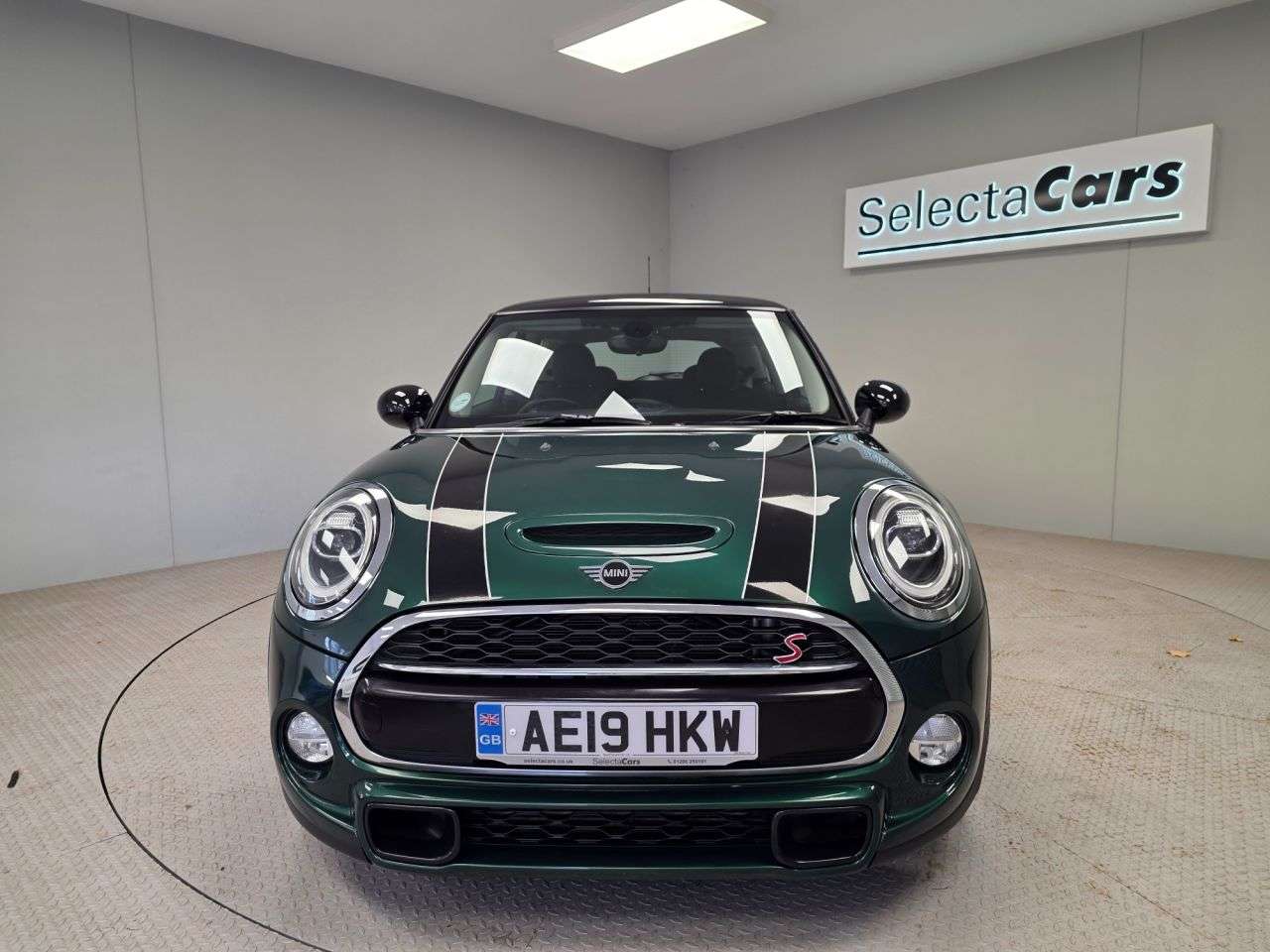 A 2019 MINI HATCH 2.0 Cooper S Classic Hatchback 3dr Petrol Steptronic Euro 6 (s/s) (192 ps) A 2019 MINI HATCH 2.0 Cooper S Classic Hatchback 3dr Petrol Steptronic Euro 6 (s/s) (192 ps)