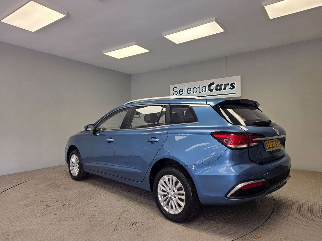 A 2022 MG 1100 61.1kWh Exclusive Long Range Estate 5dr Electric Auto (156 ps) A 2022 MG 1100 61.1kWh Exclusive Long Range Estate 5dr Electric Auto (156 ps)