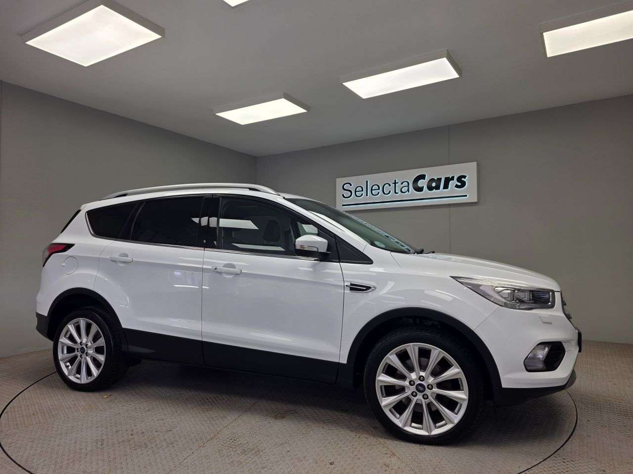 A 2020 FORD KUGA 2.0 TDCi EcoBlue Titanium X Edition SUV 5dr Diesel Manual Euro 6 (s/s) (150 A 2020 FORD KUGA 2.0 TDCi EcoBlue Titanium X Edition SUV 5dr Diesel Manual Euro 6 (s/s) (150