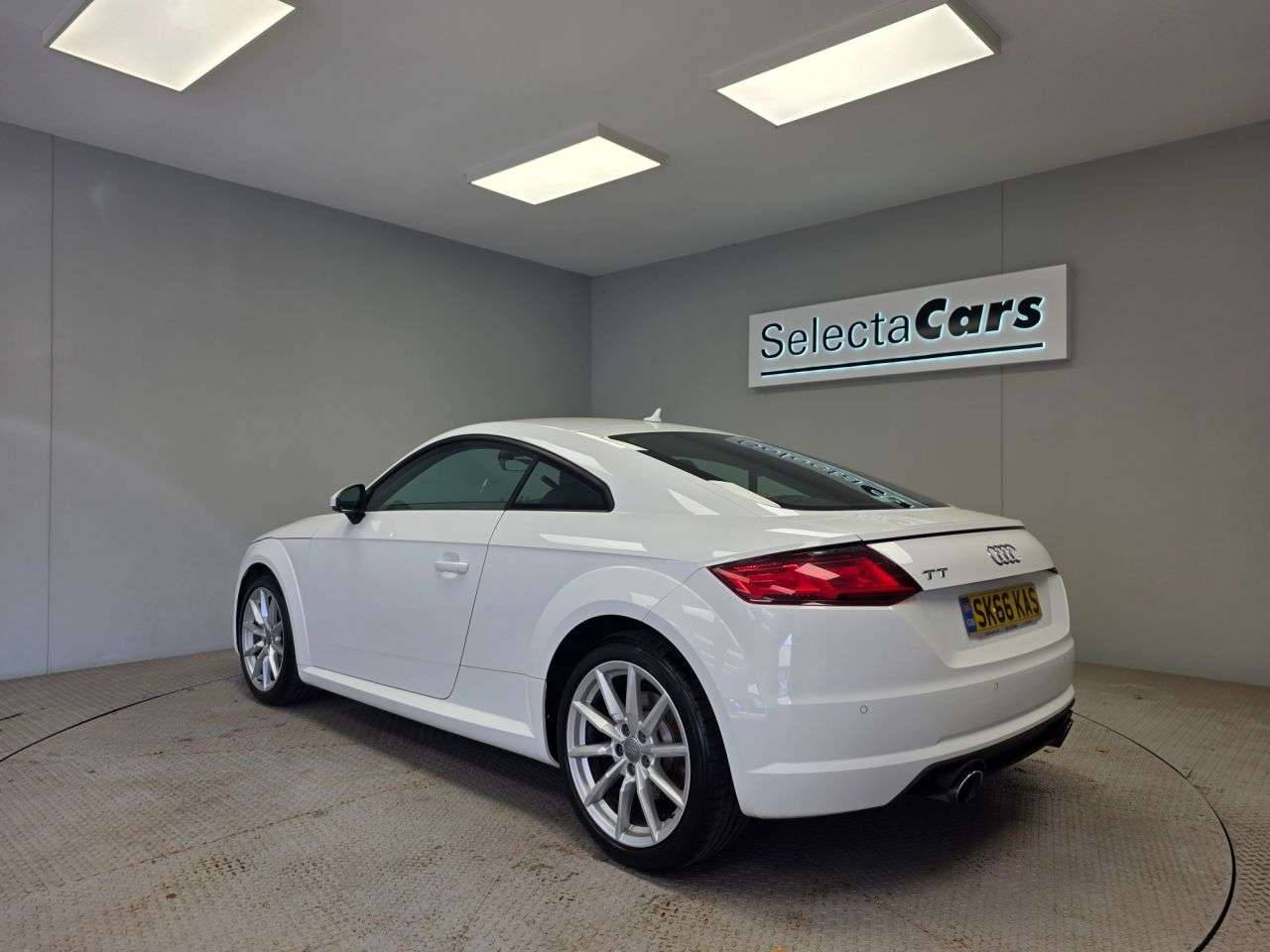 A 2016 AUDI TT 2.0 TFSI Sport Coupe 3dr Petrol S Tronic Euro 6 (s/s) (230 ps) A 2016 AUDI TT 2.0 TFSI Sport Coupe 3dr Petrol S Tronic Euro 6 (s/s) (230 ps)