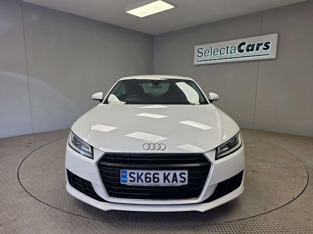 A 2016 AUDI TT 2.0 TFSI Sport Coupe 3dr Petrol S Tronic Euro 6 (s/s) (230 ps) A 2016 AUDI TT 2.0 TFSI Sport Coupe 3dr Petrol S Tronic Euro 6 (s/s) (230 ps)