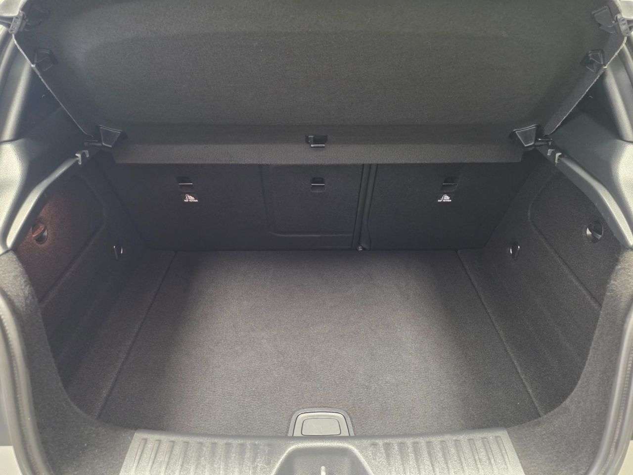 2017 MERCEDES-BENZ A CLASS 2017 MERCEDES-BENZ A CLASS