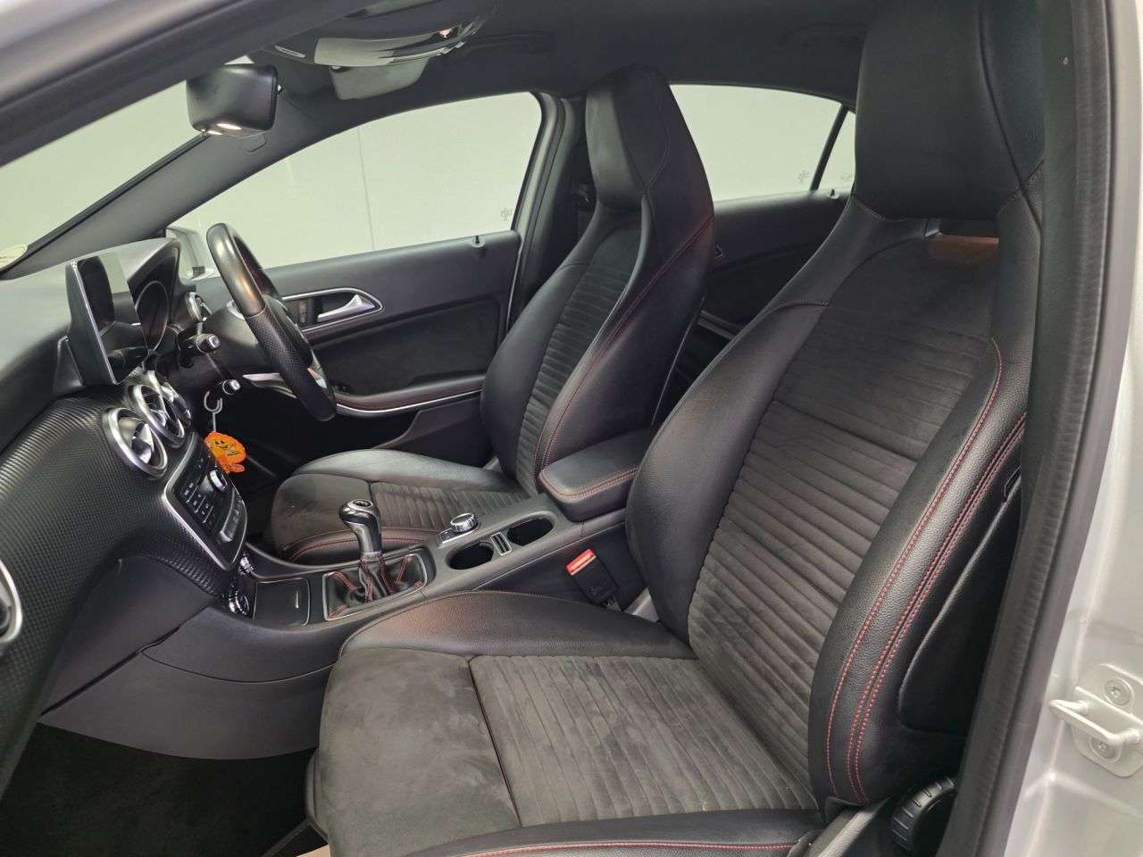 2017 MERCEDES-BENZ A CLASS 2017 MERCEDES-BENZ A CLASS